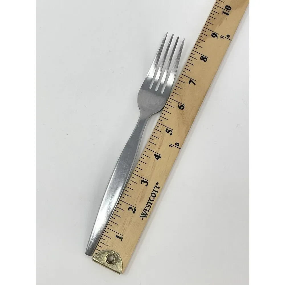 ONEIDA TERESA Stainless Steel Satin Dinner Forks 8.25” Set Of 4 Discontinued
